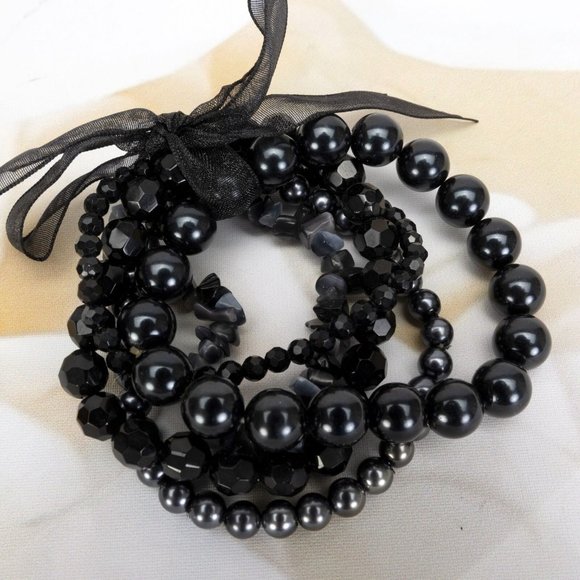 Designer Stack Of 5 Stackable Beaded Stretch Cluster Fashion Jewelry Bracelet - Picture 2 of 5